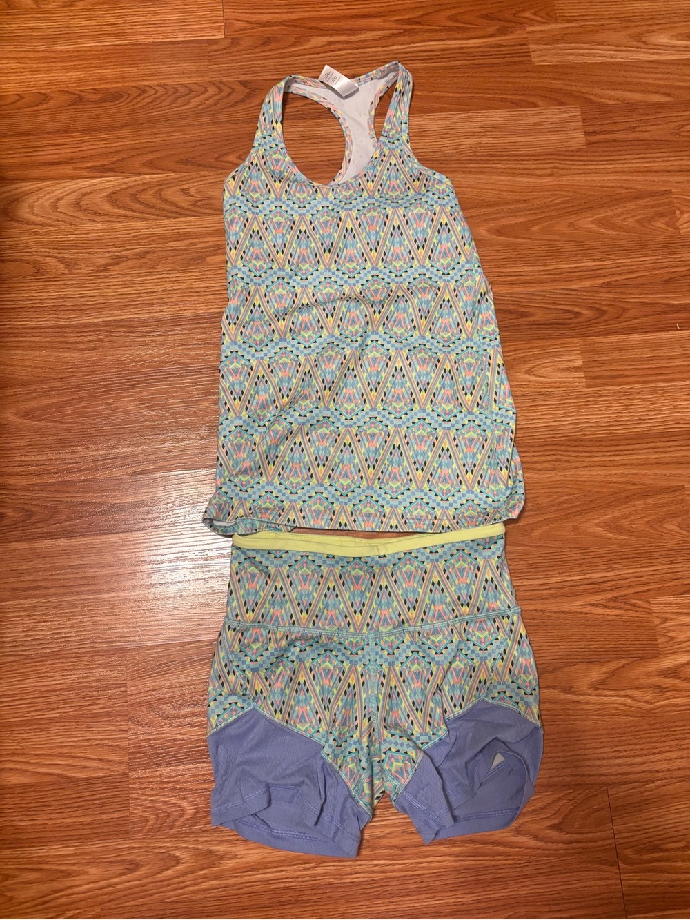 Ivivva Pastel Multicolor Geo Print Sports Bra And Shorts